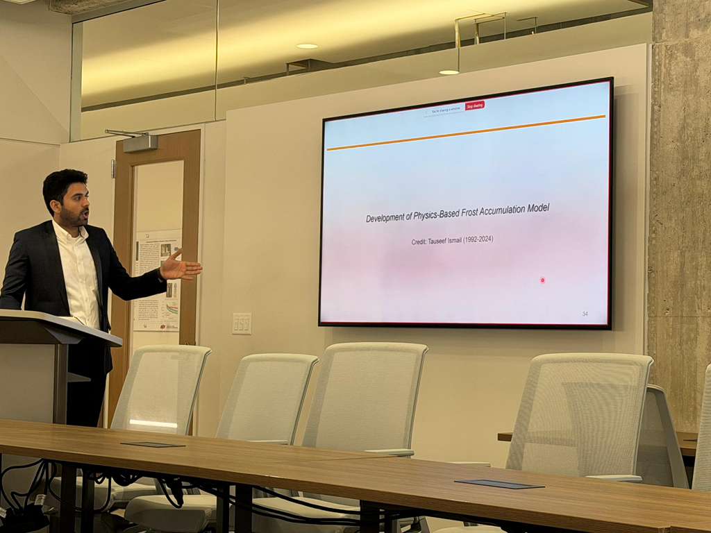 Hamid Ikram defending his thesis